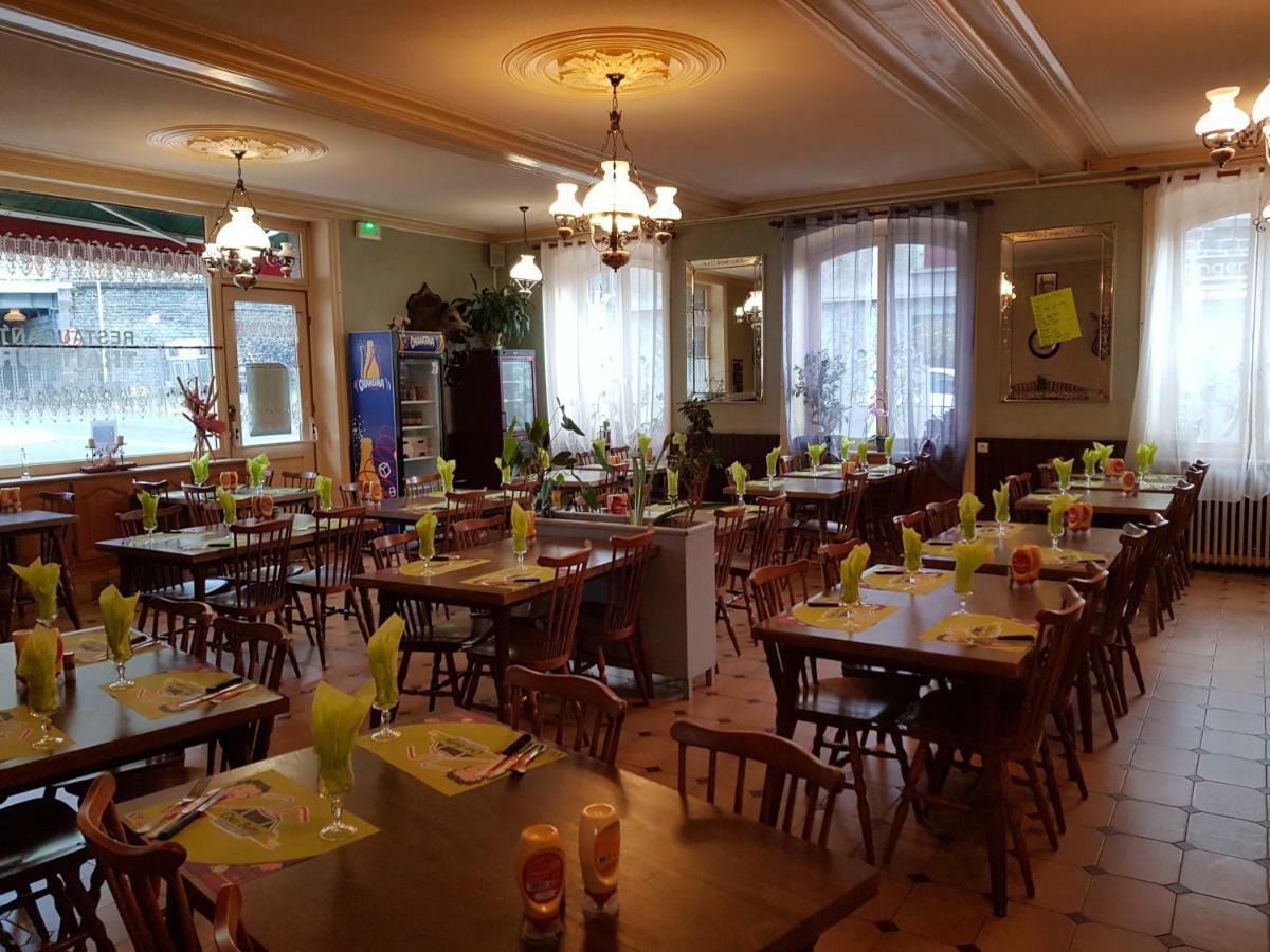 Hotel Des Voyageurs Chez Betty Neussargues en Pinatelle Exteriör bild